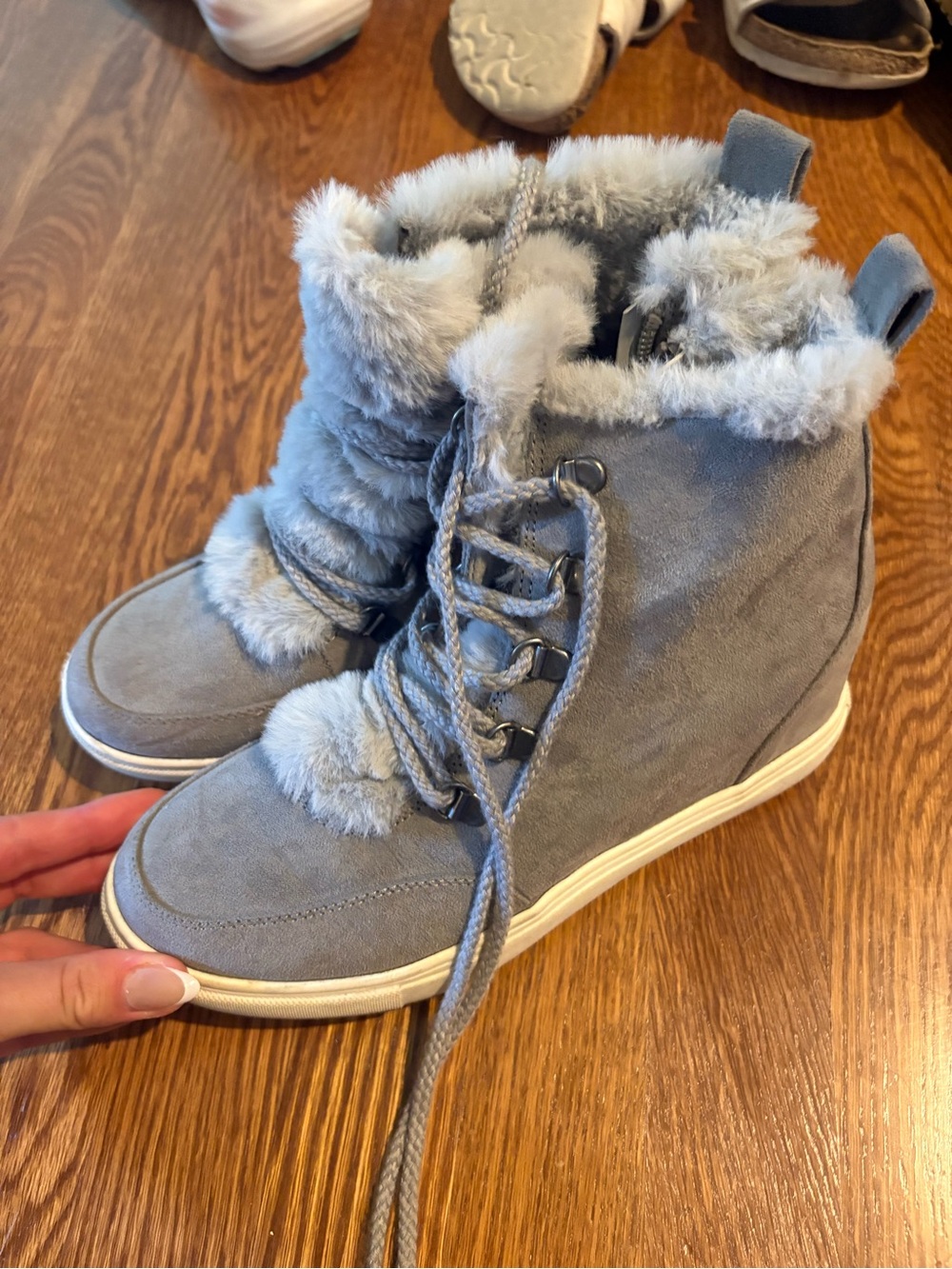 Pull&Bear Light Gray Faux-Fur Suede Wedge Sneakers